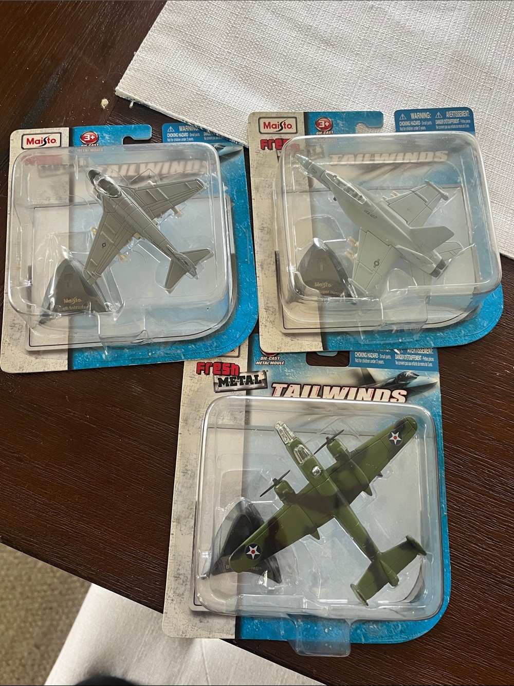 MAISTO metal tailwind planes